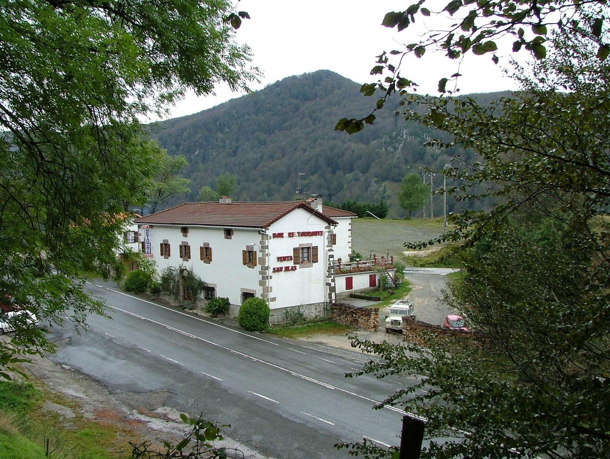 Hostal Venta San Blas Almandoz Екстер'єр фото